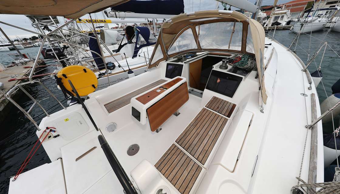 Dufour 350 Grand Large