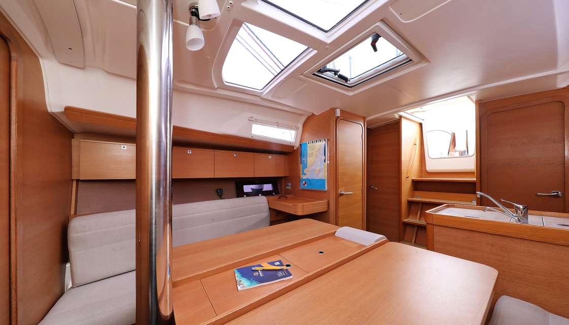 Dufour 350 Grand Large