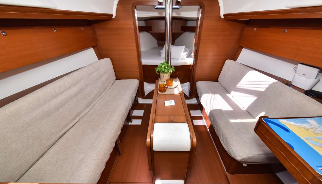 Dufour 350 Grand Large