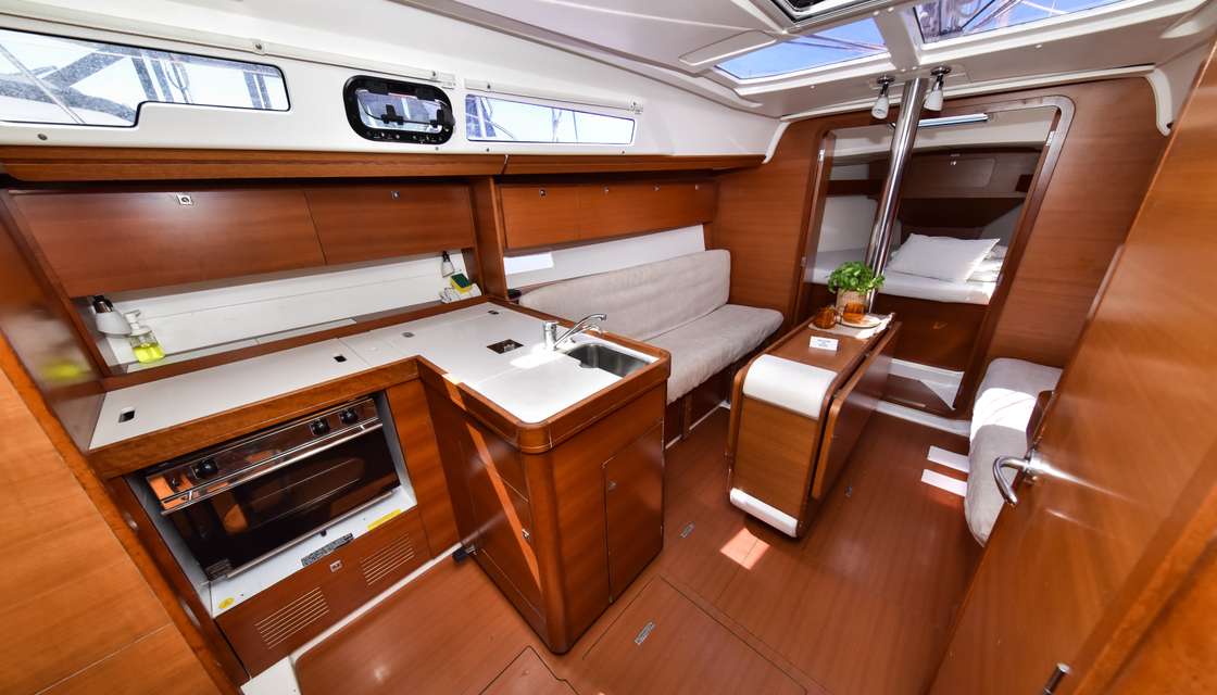 Dufour 350 Grand Large