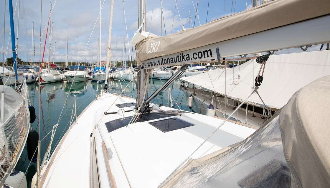 Dufour 360 Grand Large