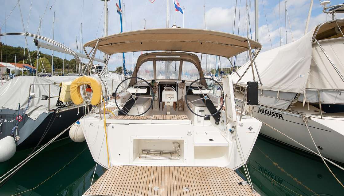Dufour 360 Grand Large