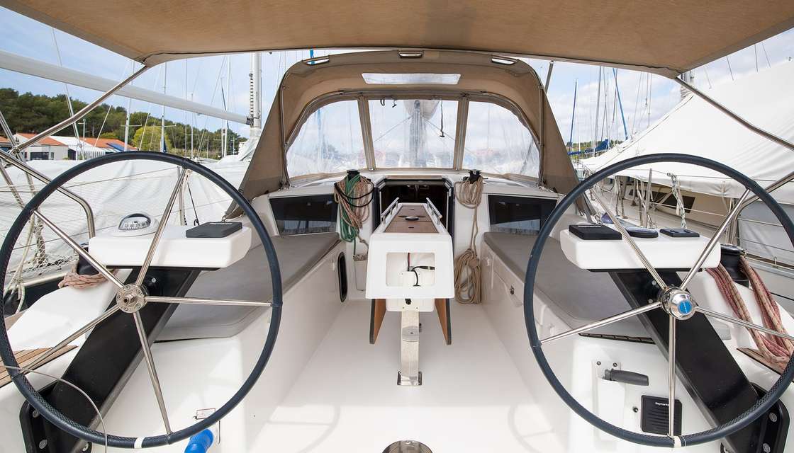 Dufour 360 Grand Large