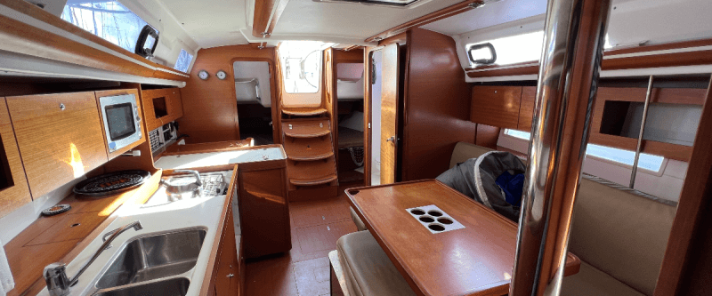 Dufour 375
