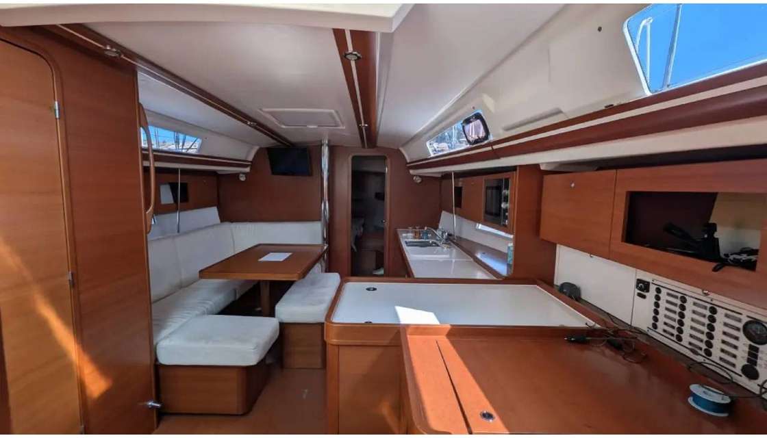 Dufour 375 Grand Large