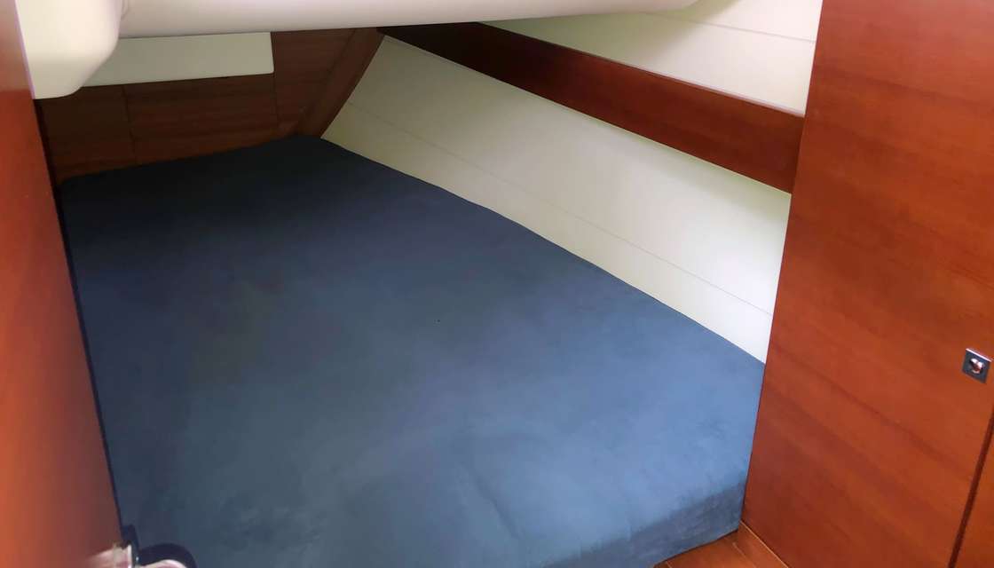 Dufour 40E