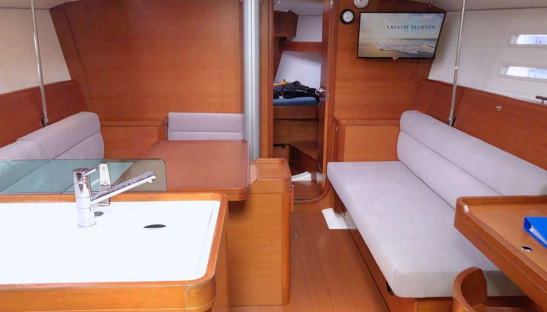 Dufour 40E
