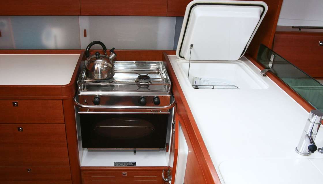 Dufour 40E