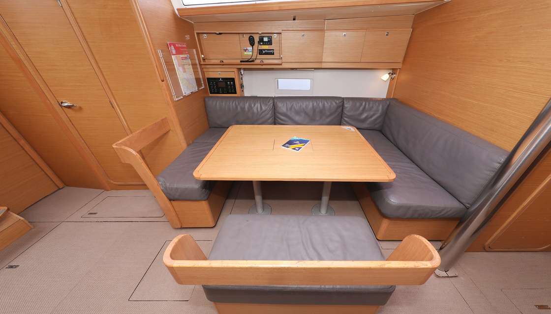 Dufour 430 Grand Large