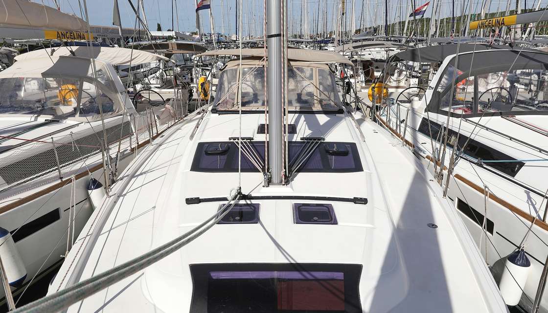 Dufour 430 Grand Large