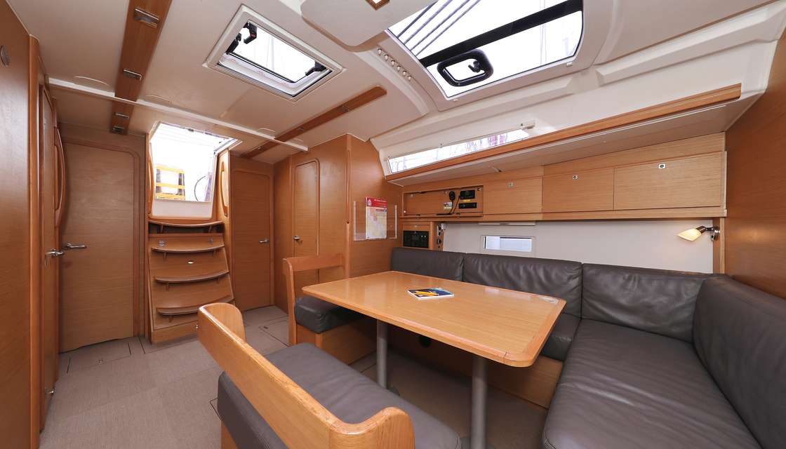 Dufour 430 Grand Large