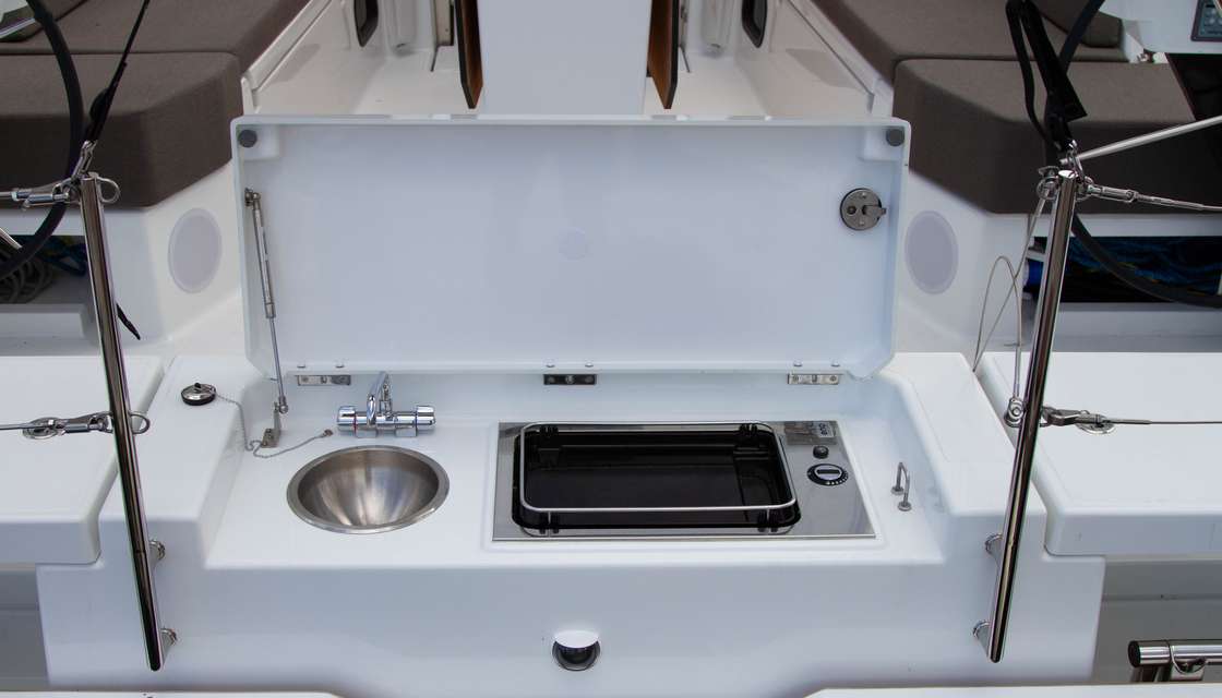 Dufour 44