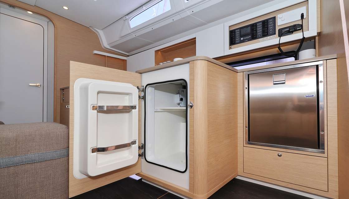 Dufour 44