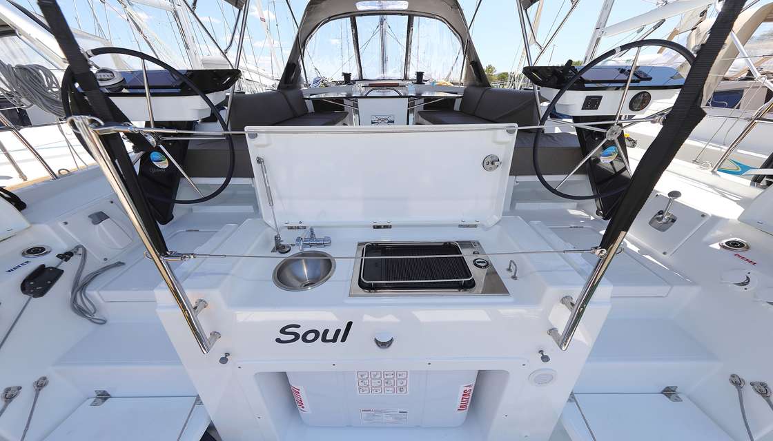 Dufour 44