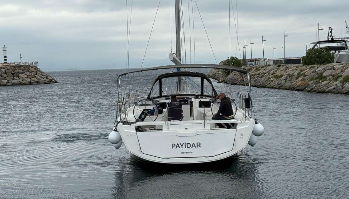 Dufour 44