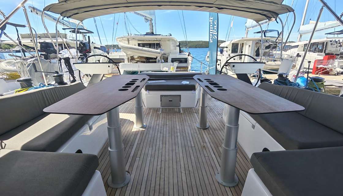 Dufour 54