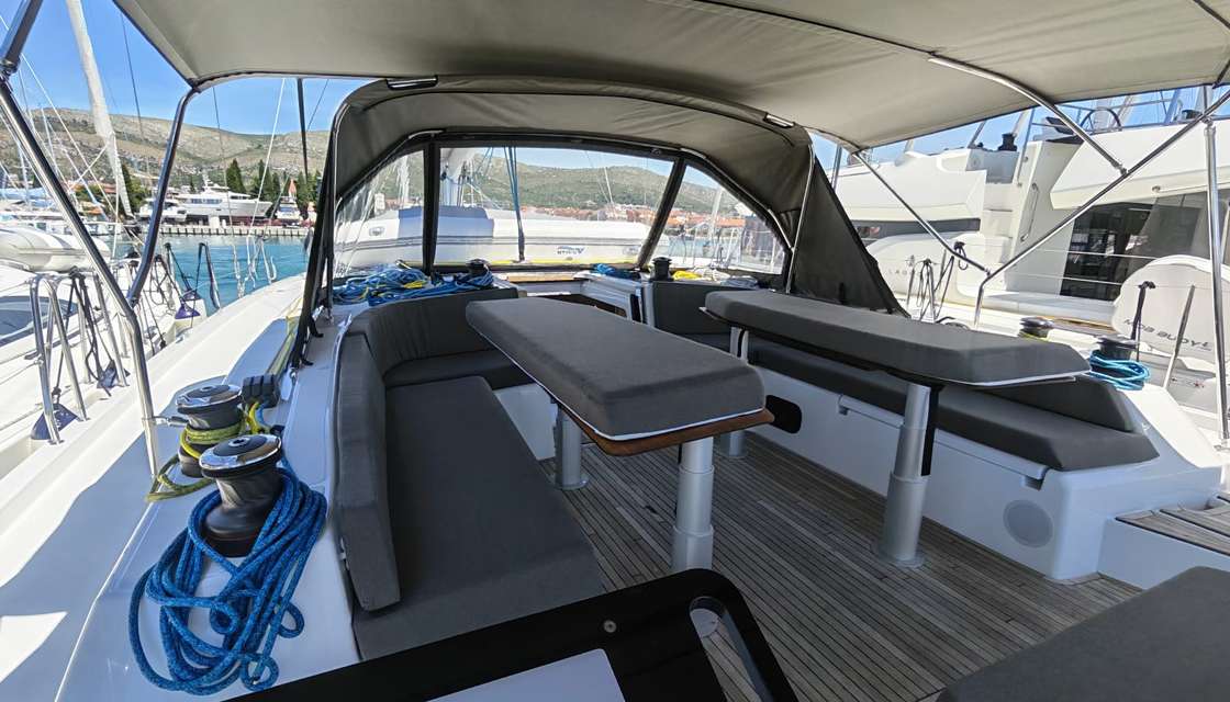 Dufour 54