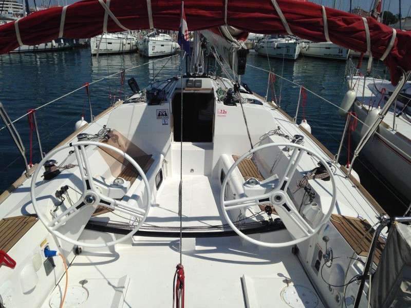 Elan 350