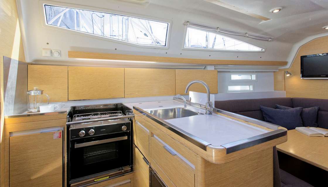 Elan Impression 35
