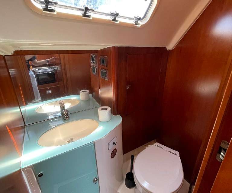 Eminence 40
