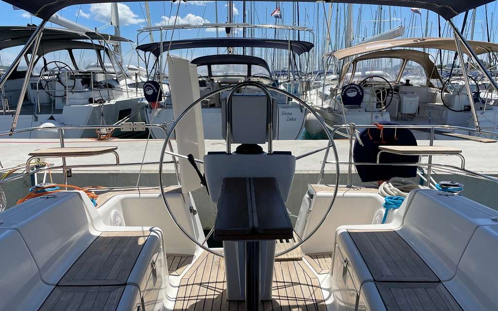 Eminence 40