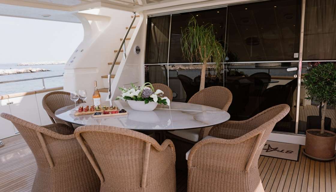 Falcon 90