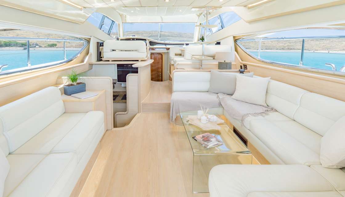 Ferretti 53