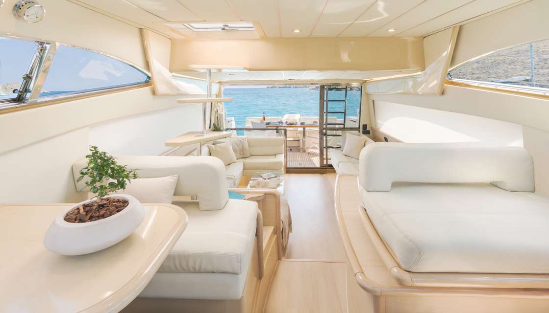 Ferretti 53