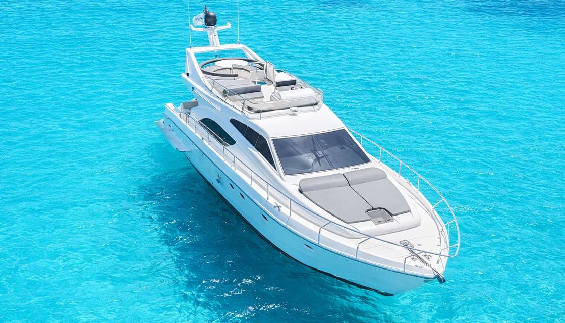 Ferretti 53