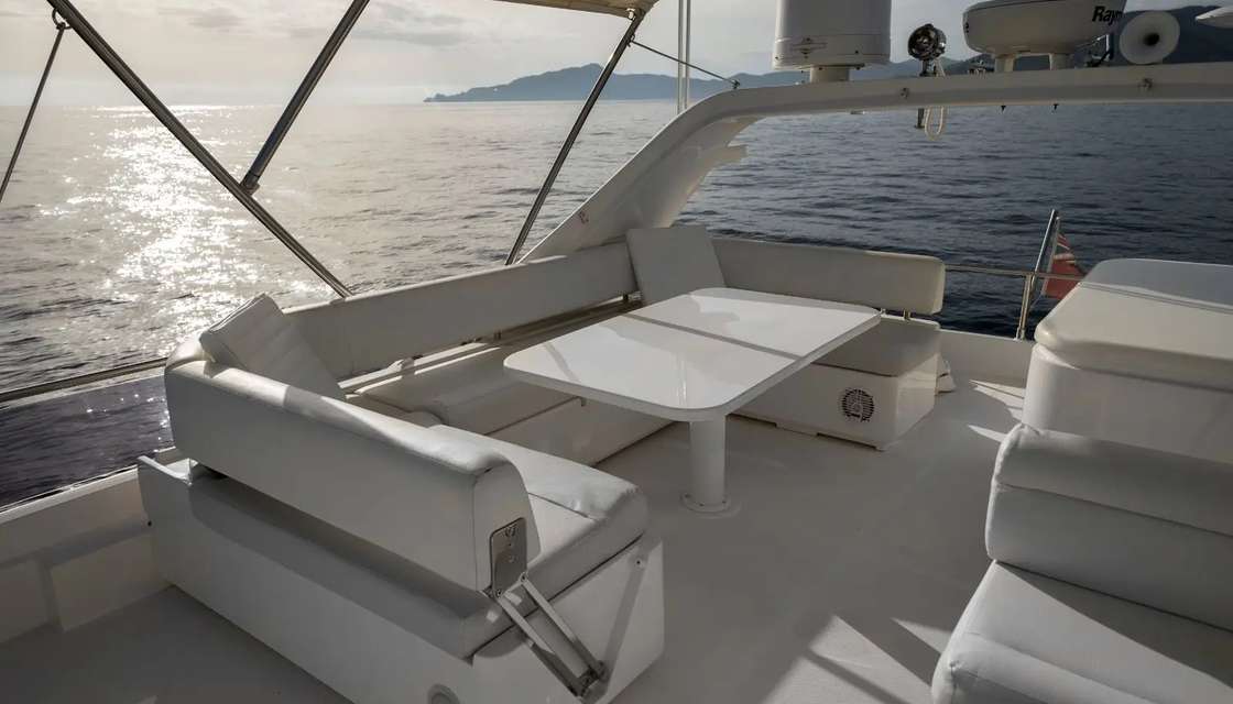 Ferretti 630