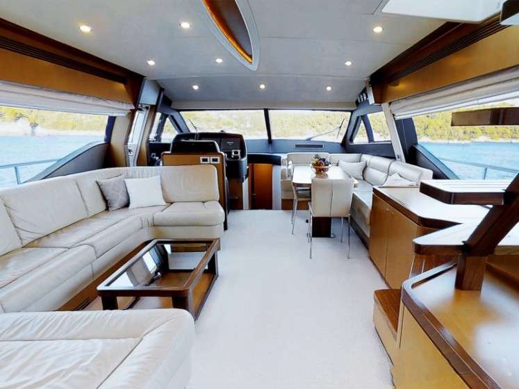 Ferretti 630