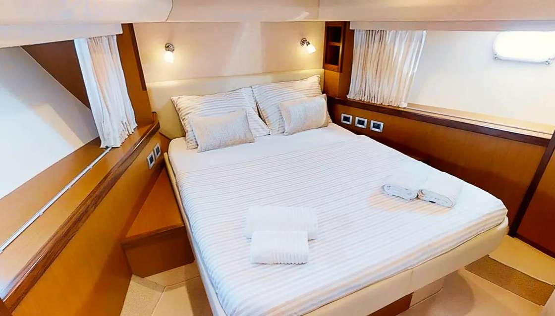 Ferretti 630