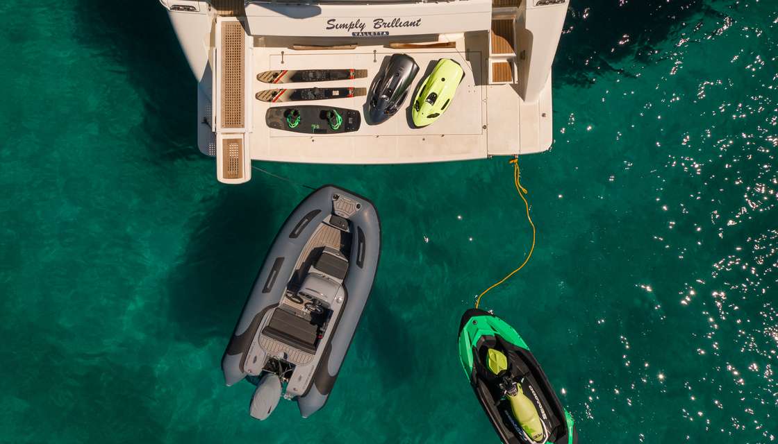 Ferretti 68