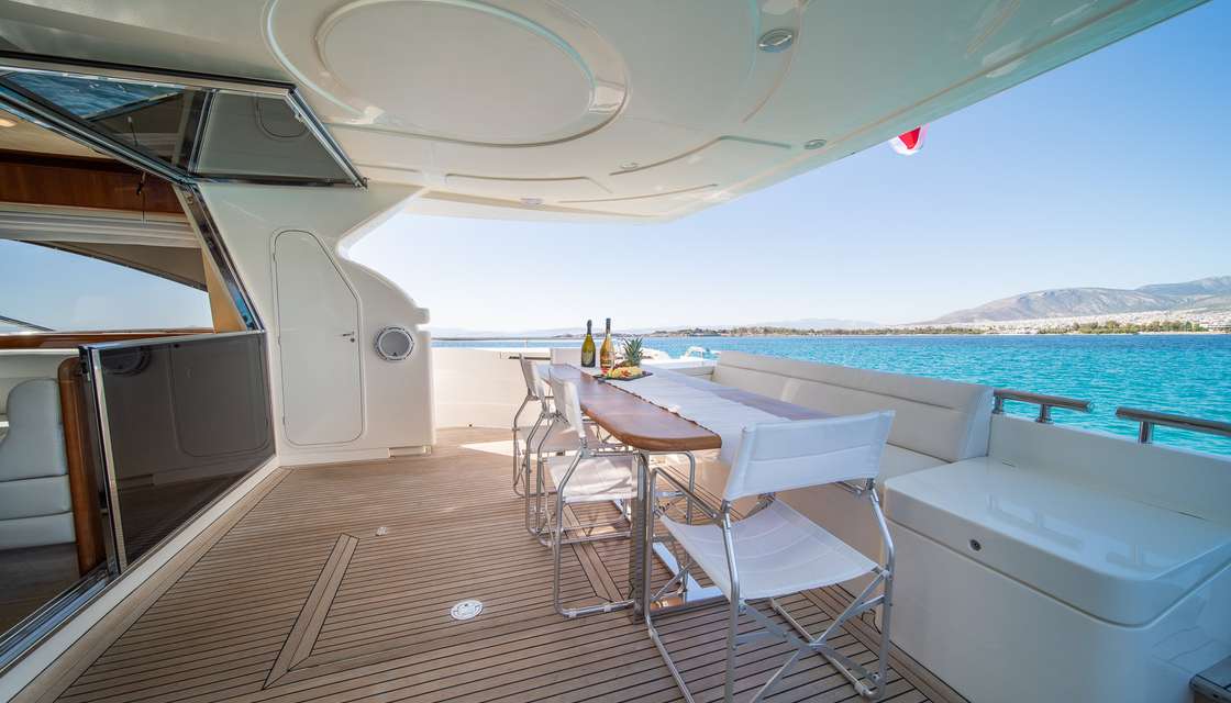 Ferretti 68