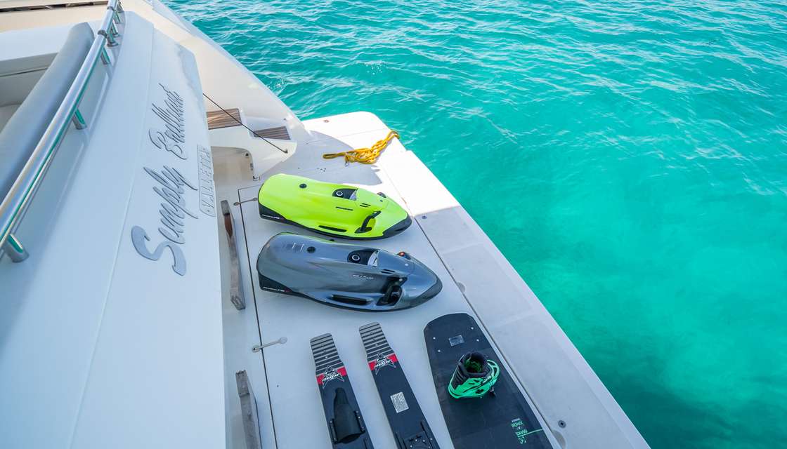 Ferretti 68