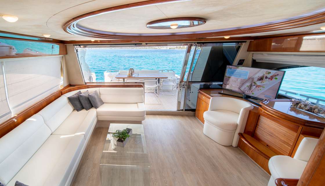 Ferretti 68
