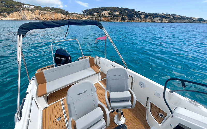 Flyer 8 Sundeck