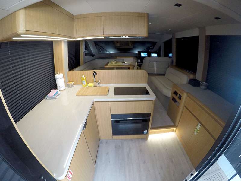 Galeon 480 Fly