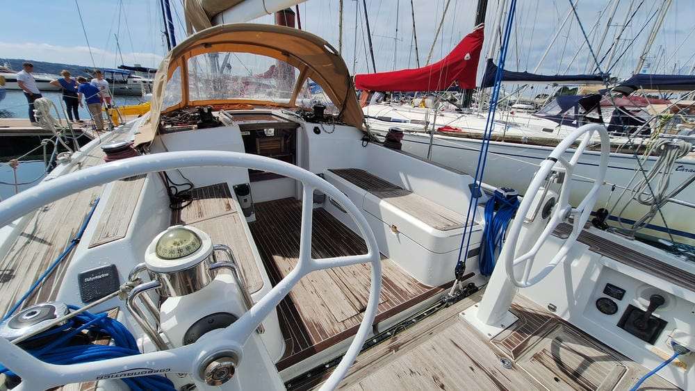 Grand Soleil 39