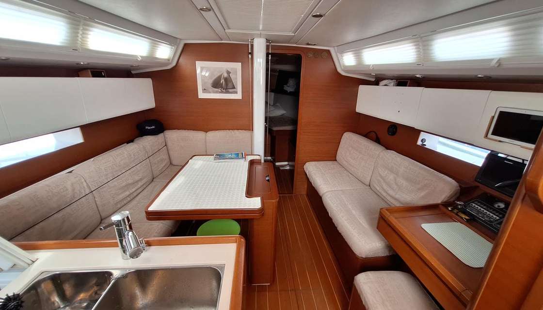 Grand Soleil 39
