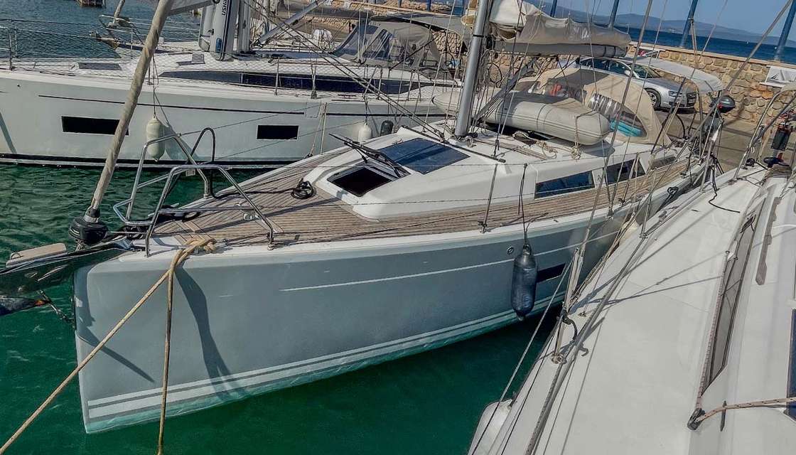 Hanse 348