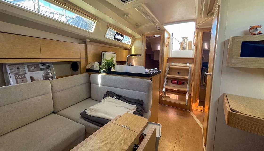 Hanse 348