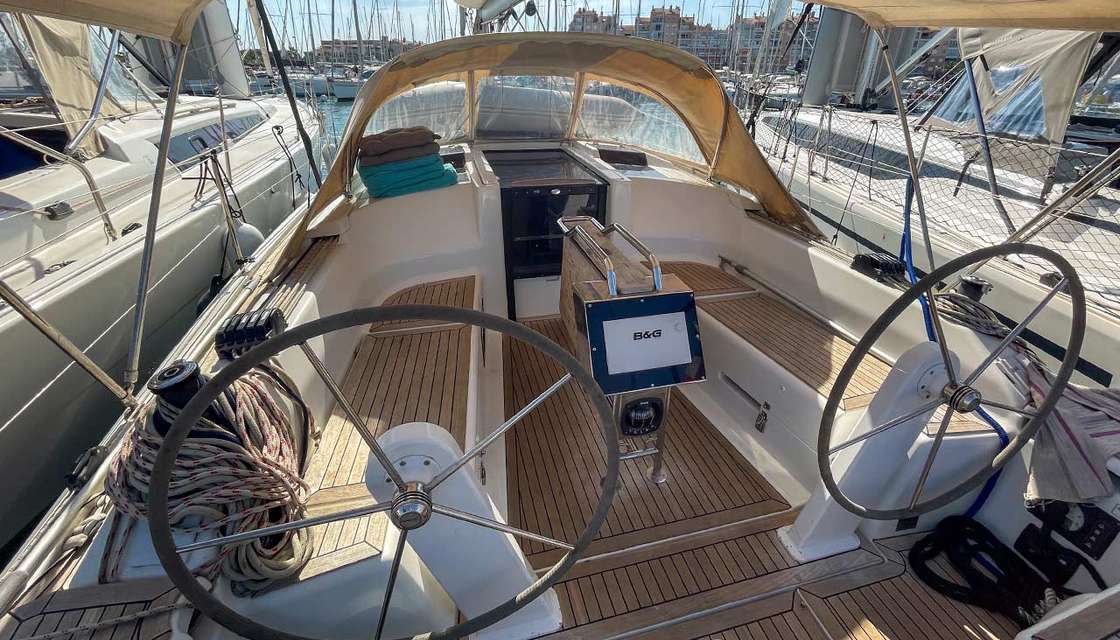 Hanse 348