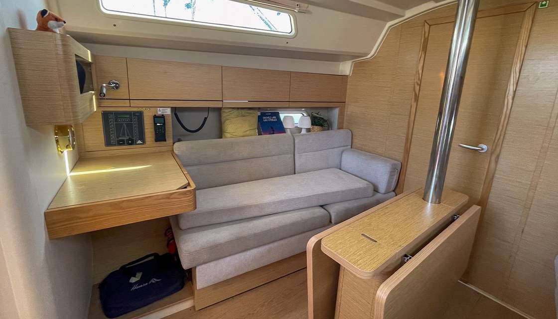 Hanse 348