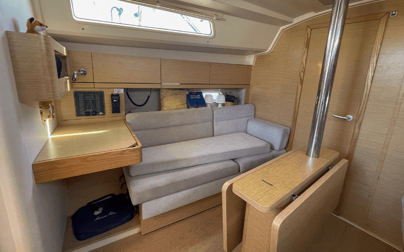 Hanse 348