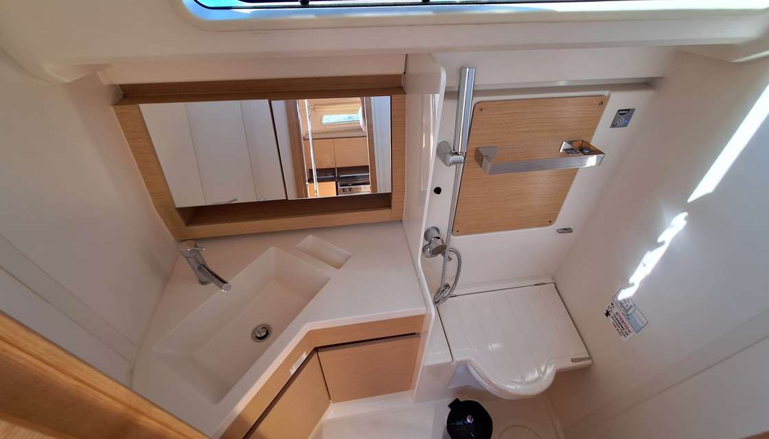Hanse 388