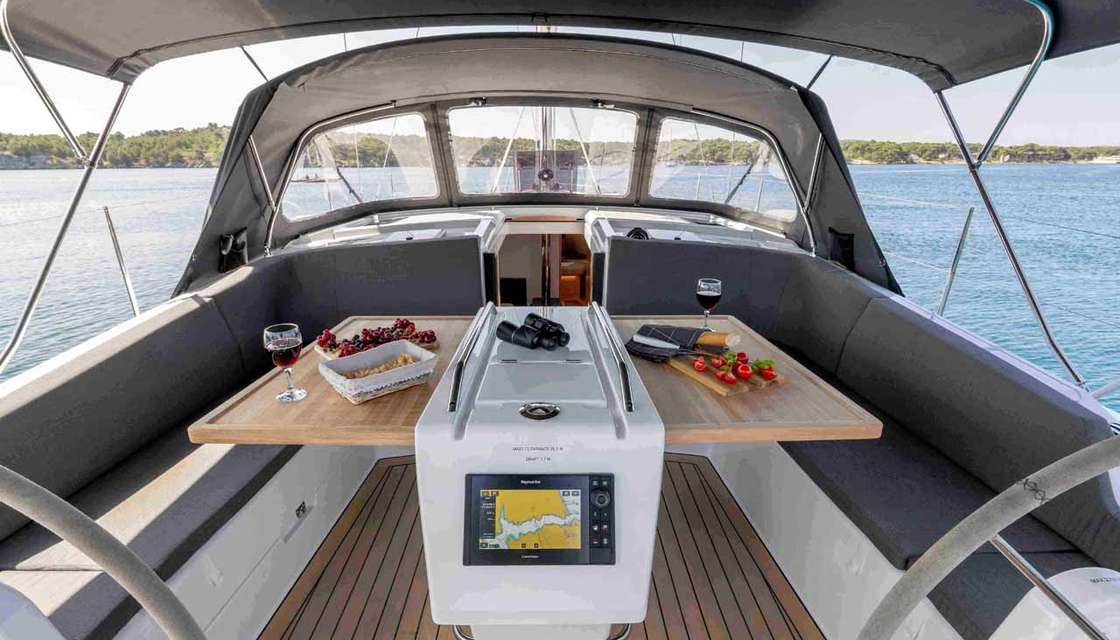 Hanse 410