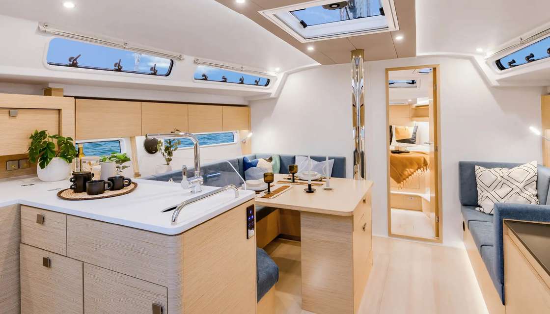 Hanse 410