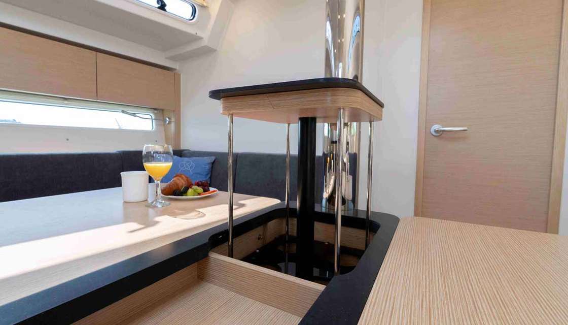 Hanse 410