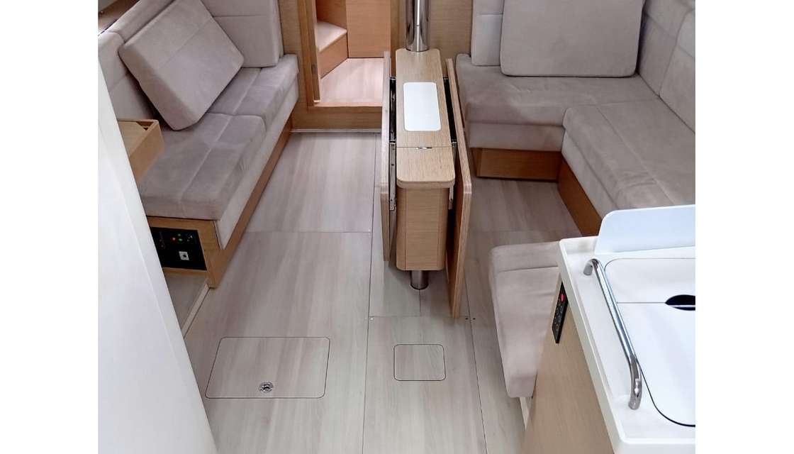 Hanse 418